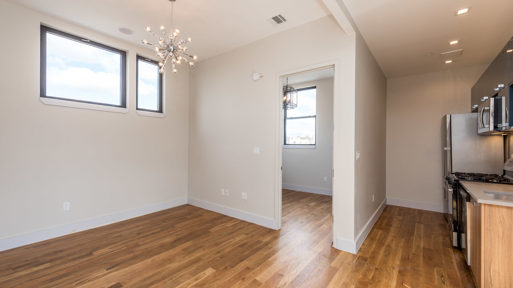 372 Kosciuszko Street - Photo 5