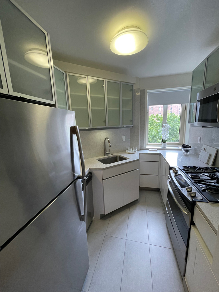 359 East 20th Street - Photo 0