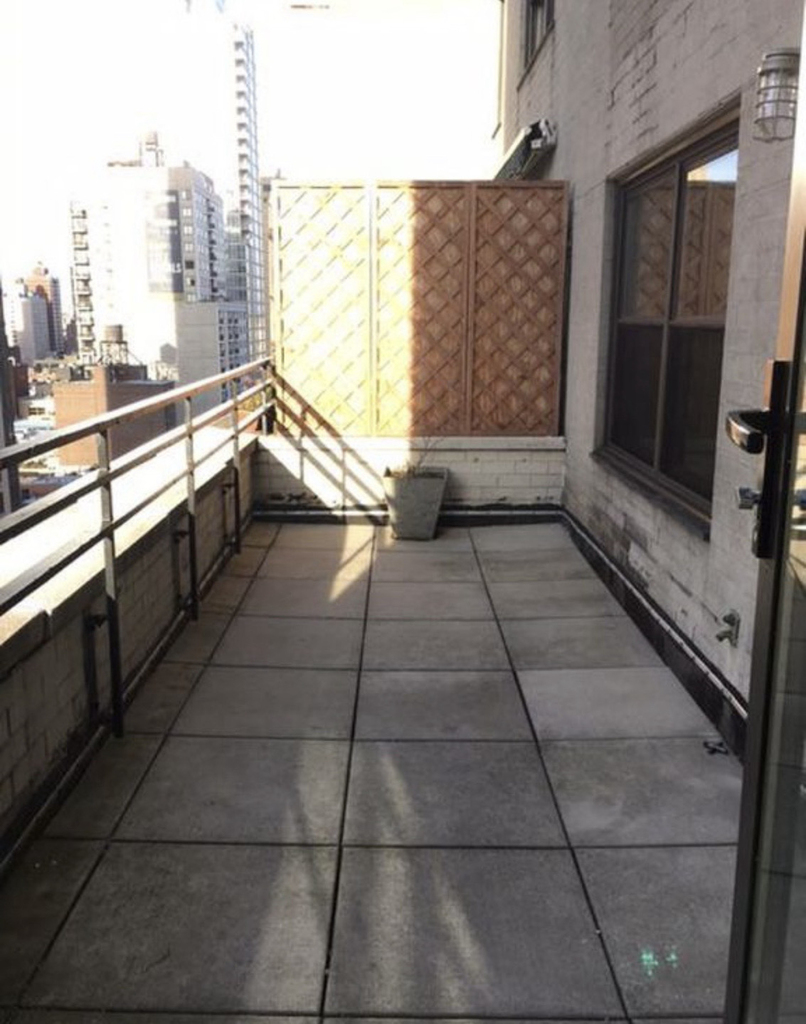 401 East 88th Street - Photo 6