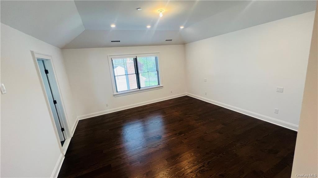 130 Park Avenue - Photo 2