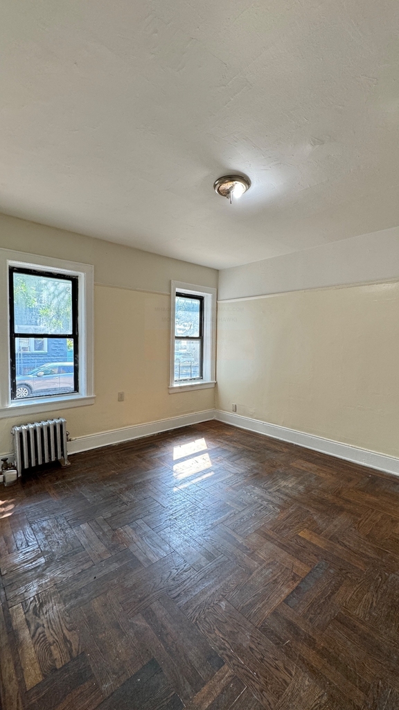 89-32 138th Street - Photo 3