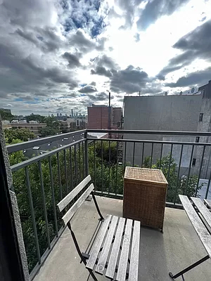 223 Manhattan Avenue - Photo 5