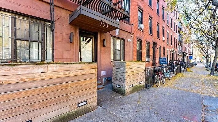 790 Classon Avenue - Photo 14