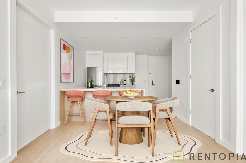 99 Fleet Place - Photo 0