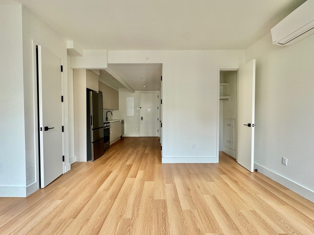 130 Hope Street - Photo 2