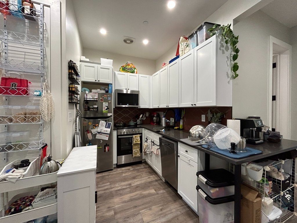 1198 Bedford Avenue - Photo 3