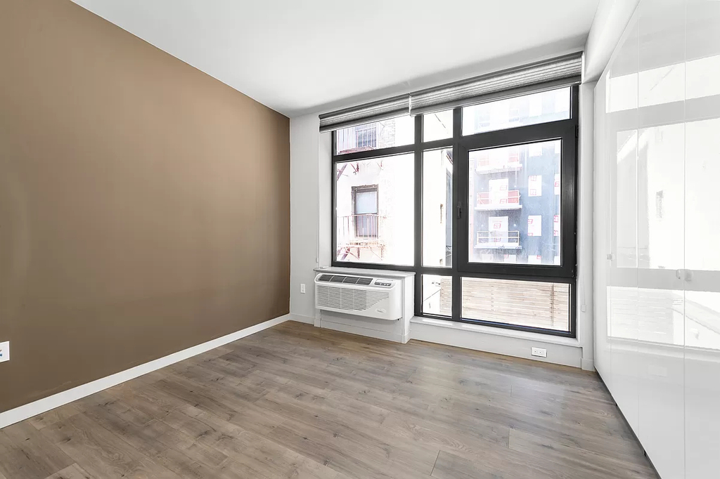 114 Mulberry Street - Photo 4
