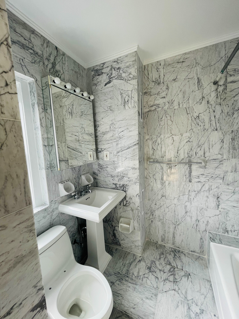 147 West 79th Street - Photo 7