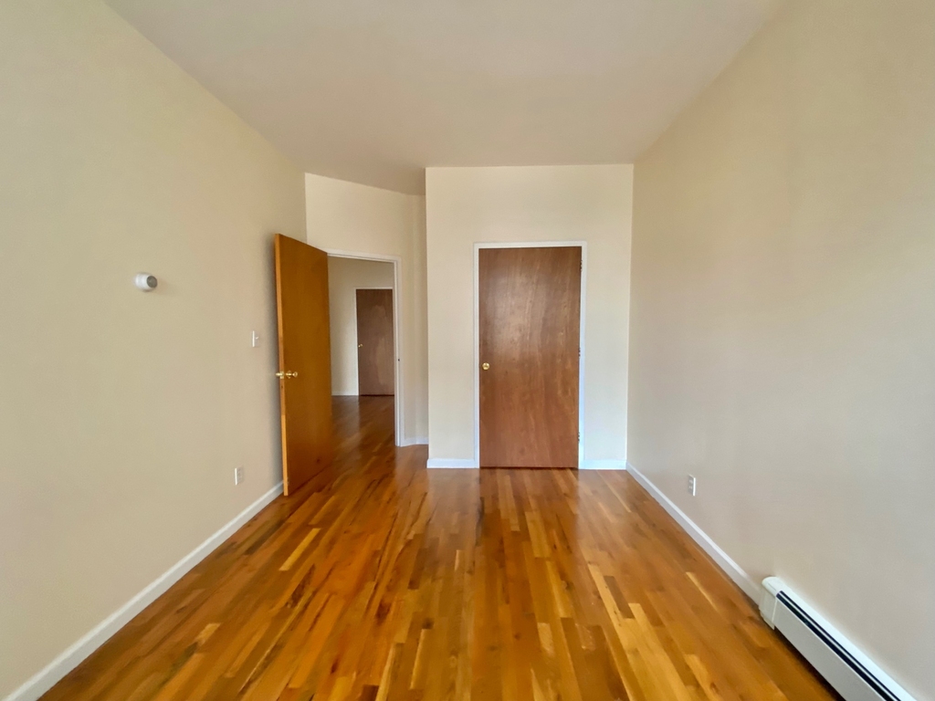 95 Seigel Street - Photo 3