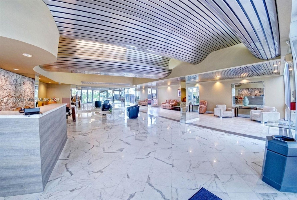 9273 Collins Ave - Photo 3