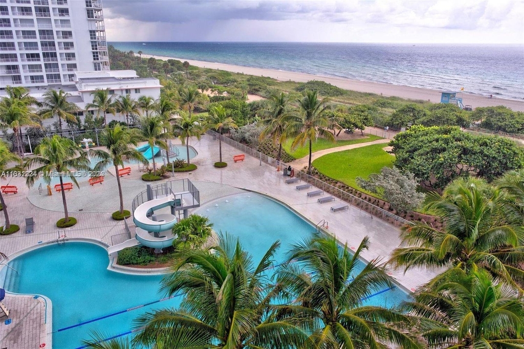 9273 Collins Ave - Photo 9