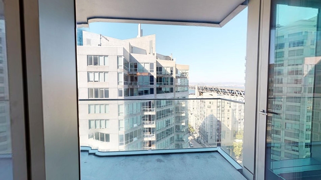 399 Fremont St - Photo 3