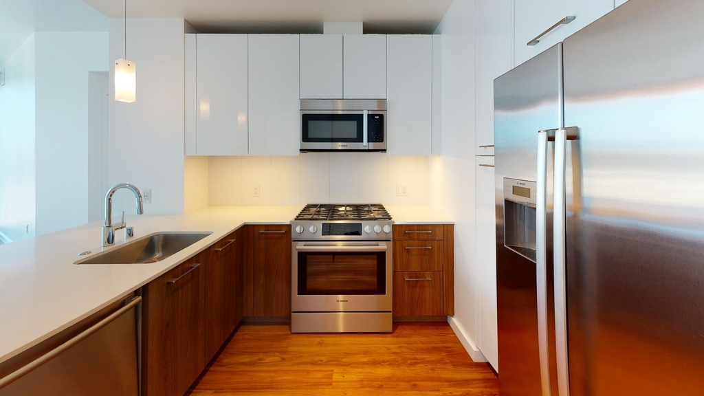 399 Fremont St - Photo 1