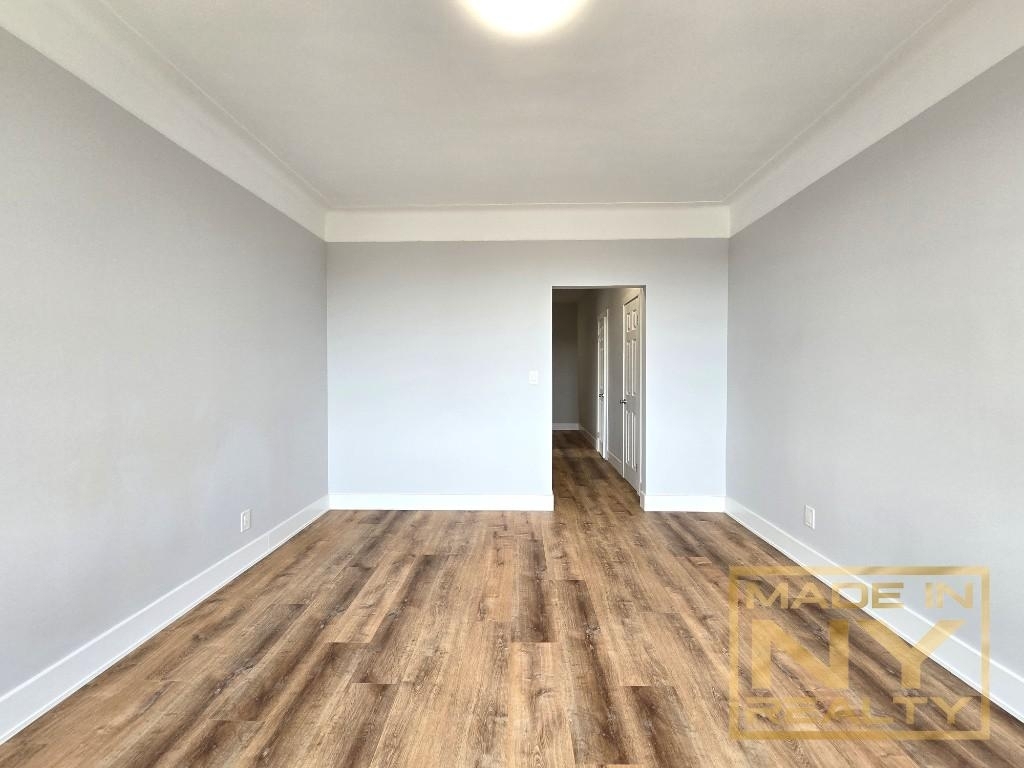 23-06 21st Street - Photo 4