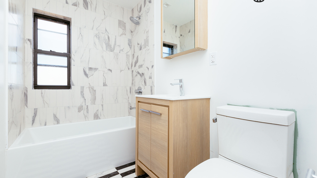 1020 Manhattan Avenue - Photo 14