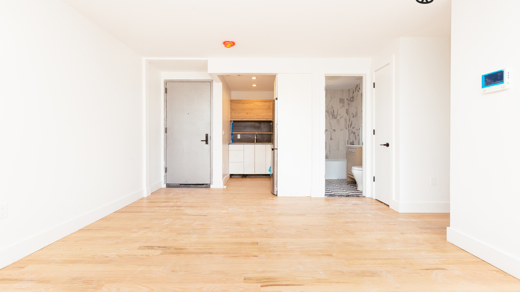 1020 Manhattan Avenue - Photo 0