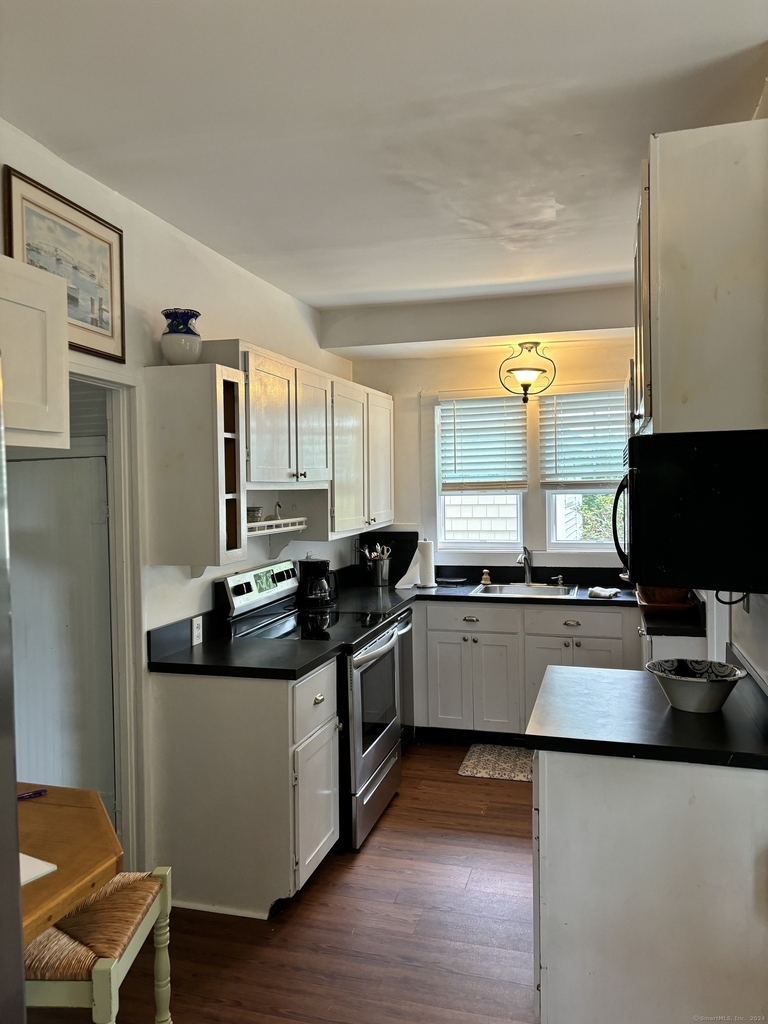 11 Uncas Road - Photo 1