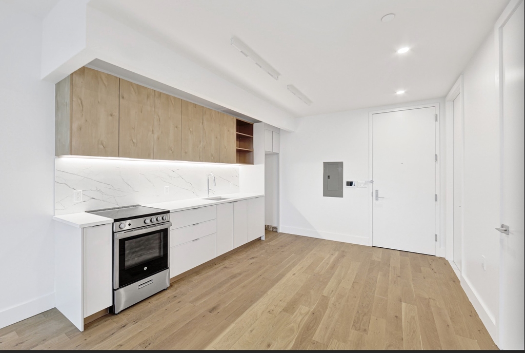 597 Grand Street - Photo 3