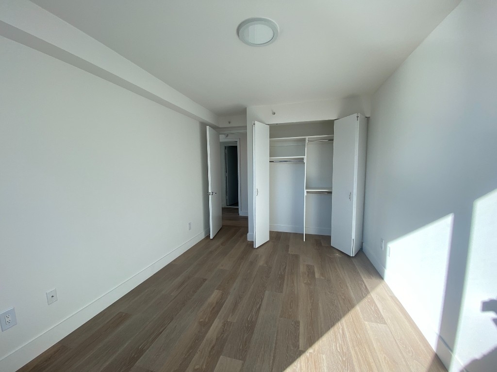 Center Boulevard - Photo 10