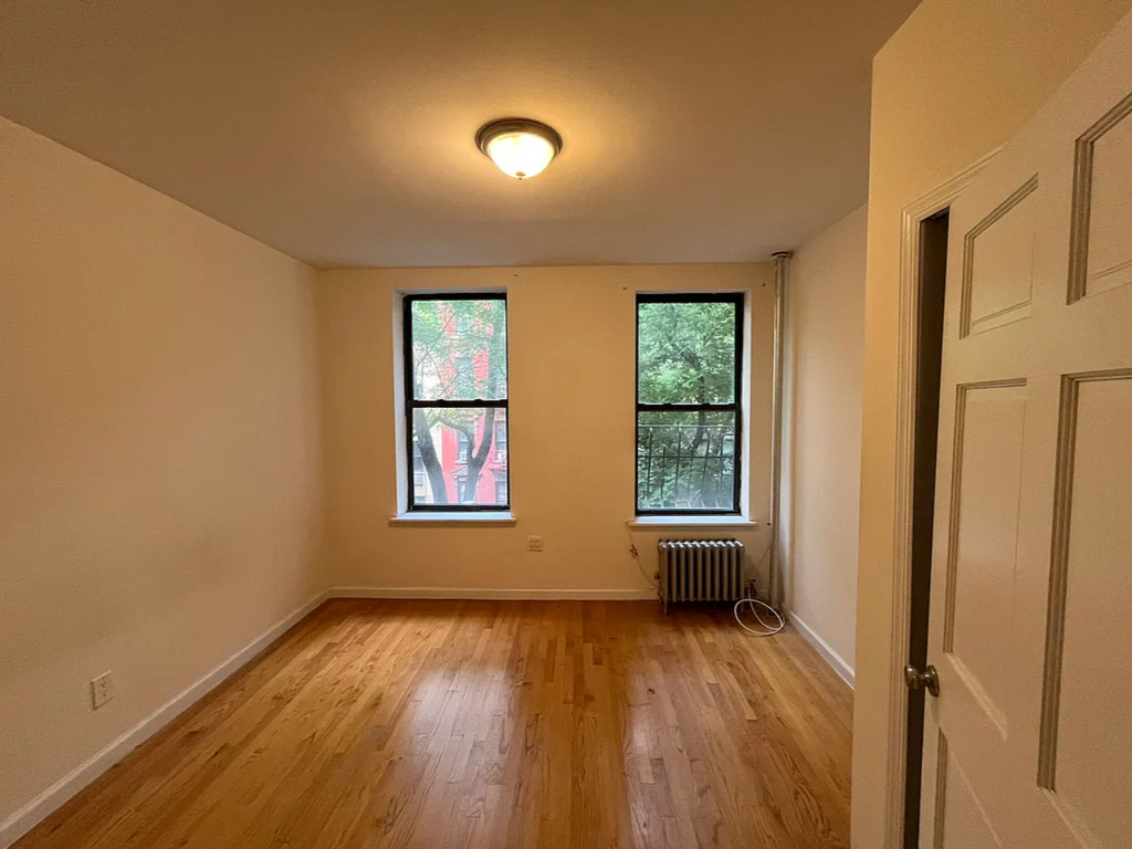 East 83rd Street - Photo 0