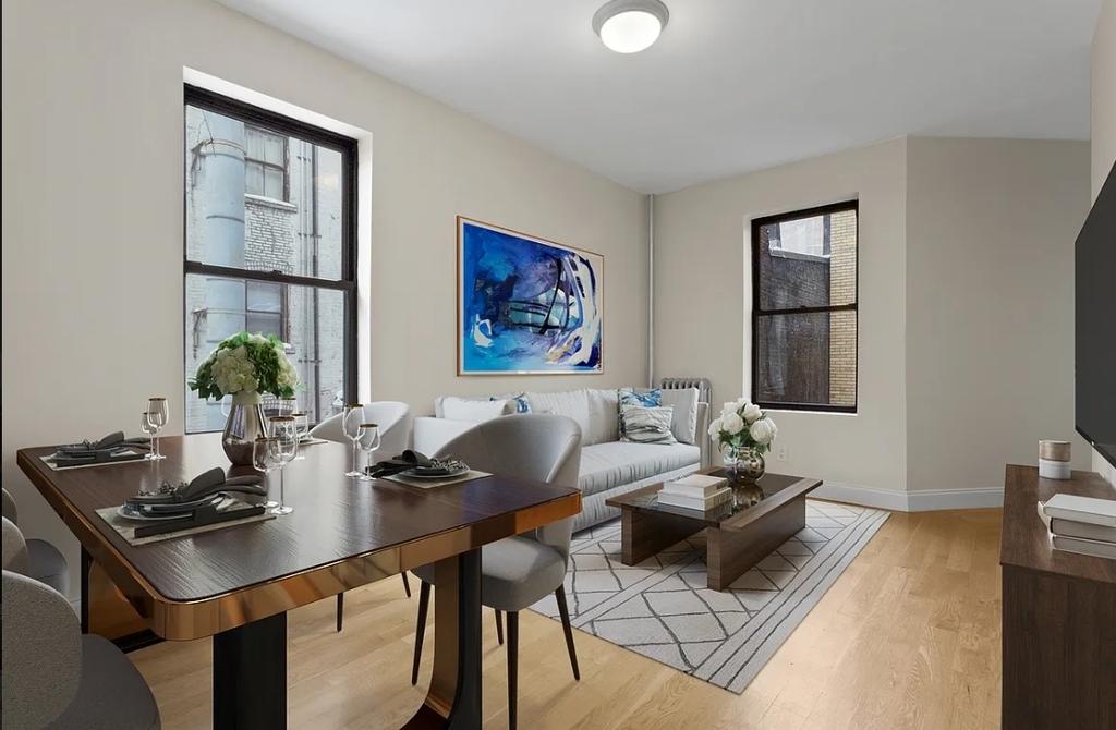 West 11 street - Photo 1