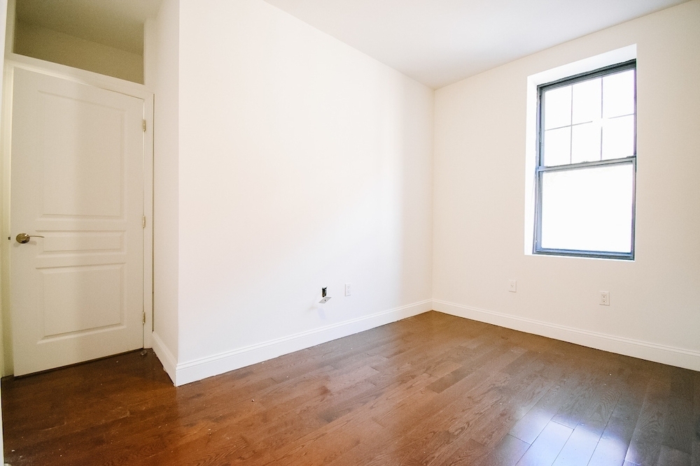 Claremont Avenue - Photo 10