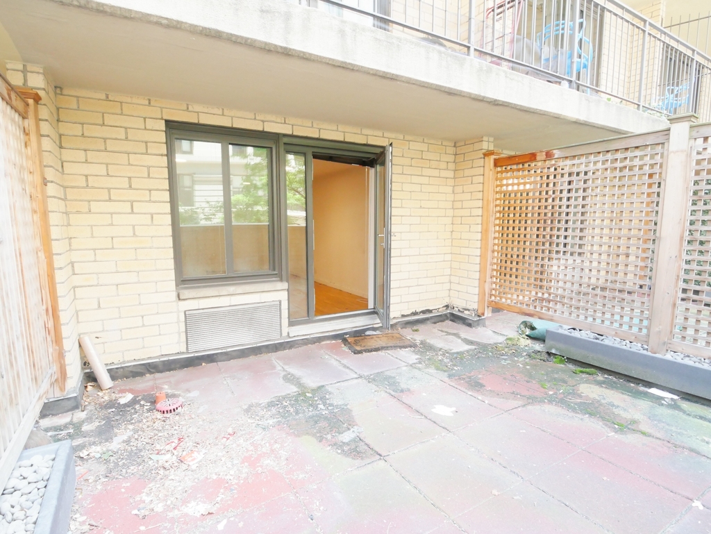 77 5th Avenue - Photo 4