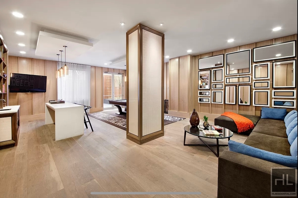 East 28th Street - Photo 6