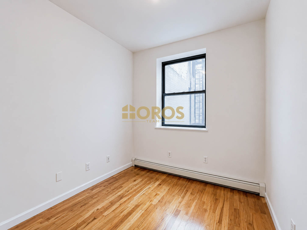 283 East 7th Street - Photo 6