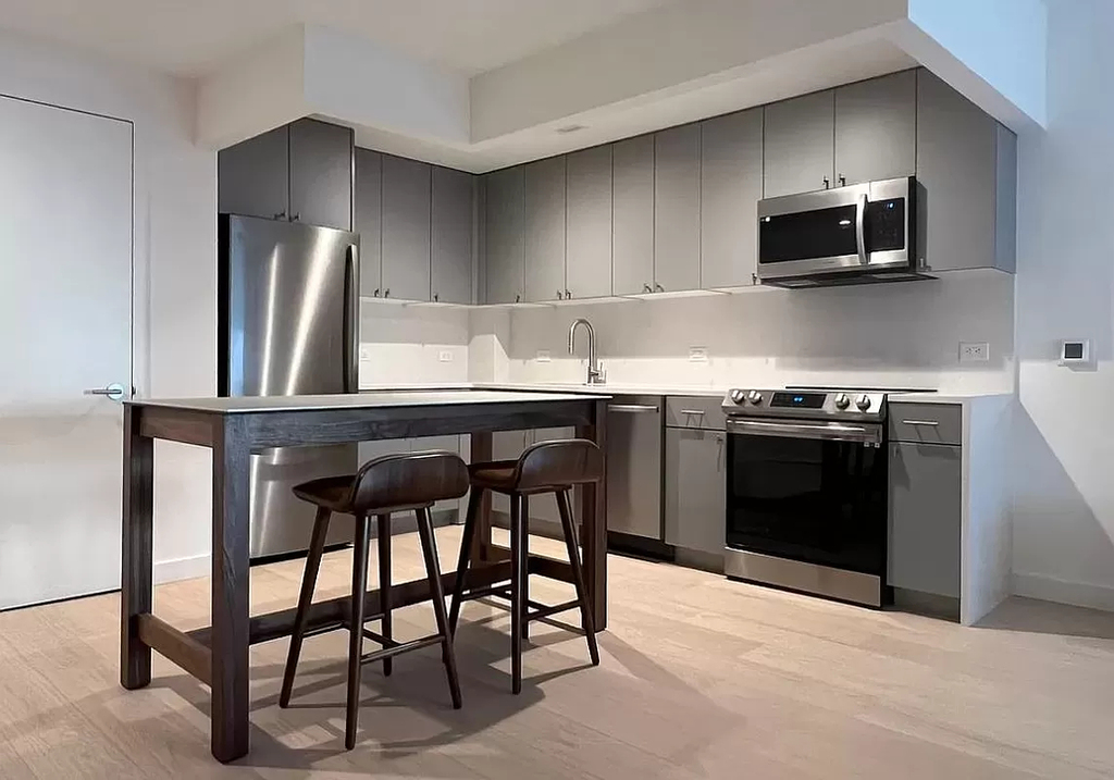 445 Gerard Avenue - Photo 15
