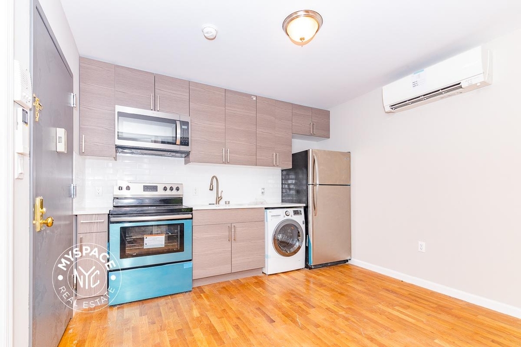 241 Rockaway Avenue - Photo 7