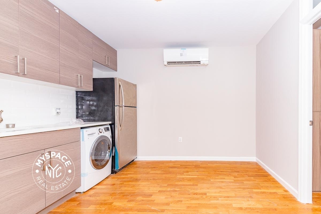 241 Rockaway Avenue - Photo 6