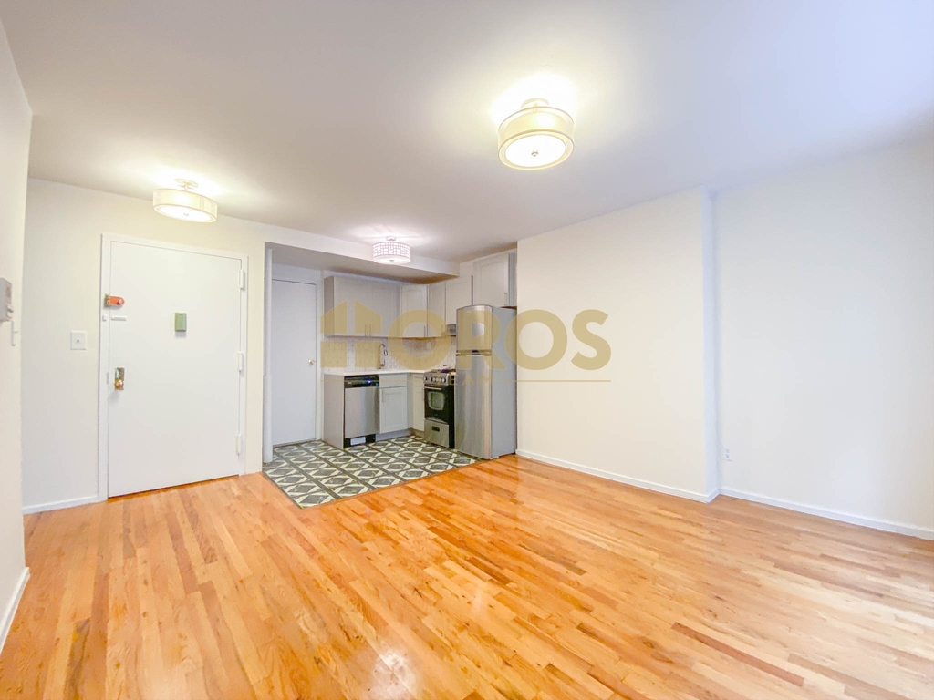 174 Avenue B - Photo 3