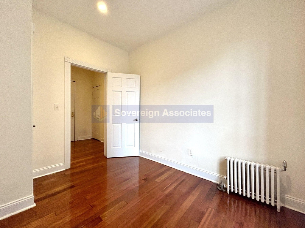 935 Saint Nicholas Avenue - Photo 6