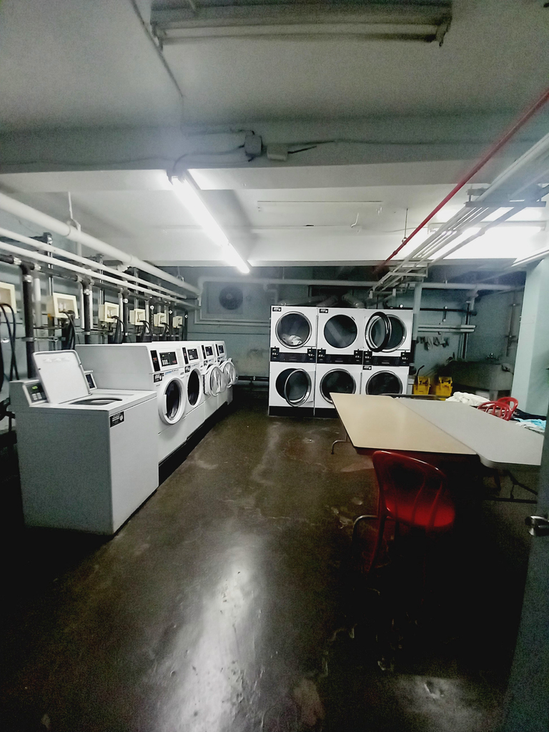 915 East 17th Street - Photo 7