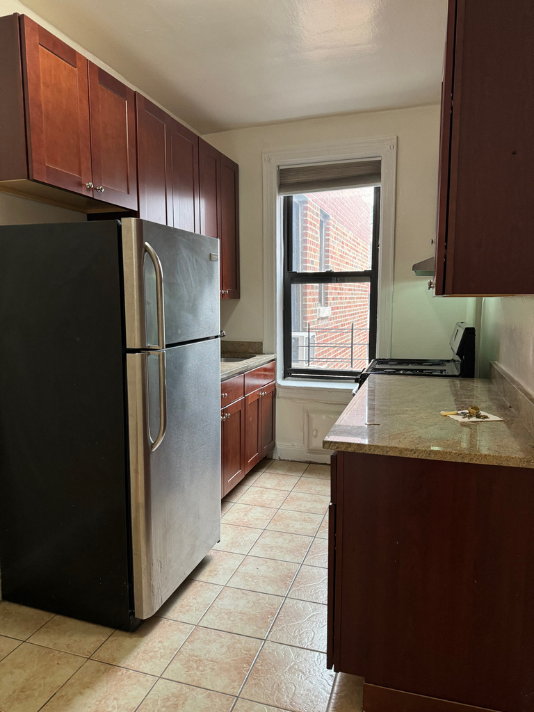 21-6 33rd Street - Photo 0