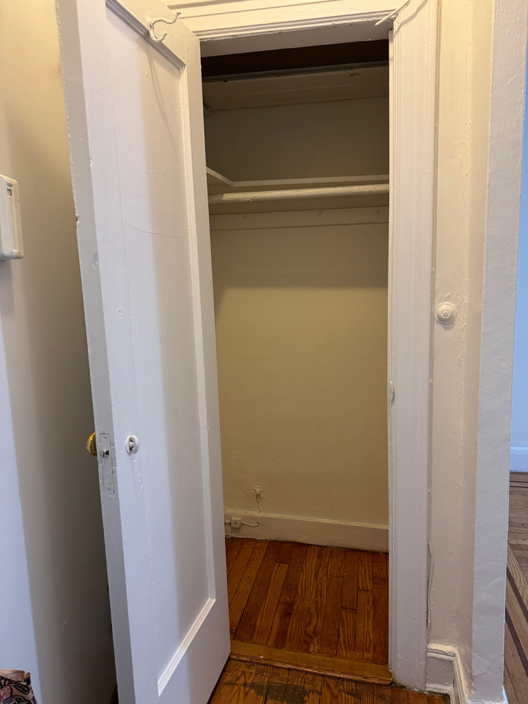 21-6 33rd Street - Photo 4