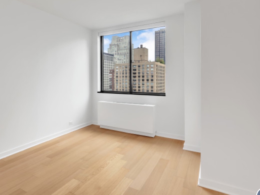 26th street and  Park Avenue South - Photo 5