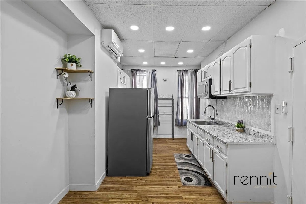 477 Fairview Avenue - Photo 3