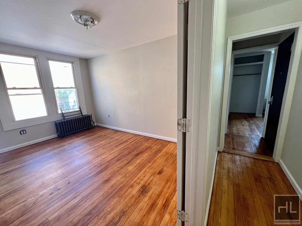 605 Liberty Avenue - Photo 1