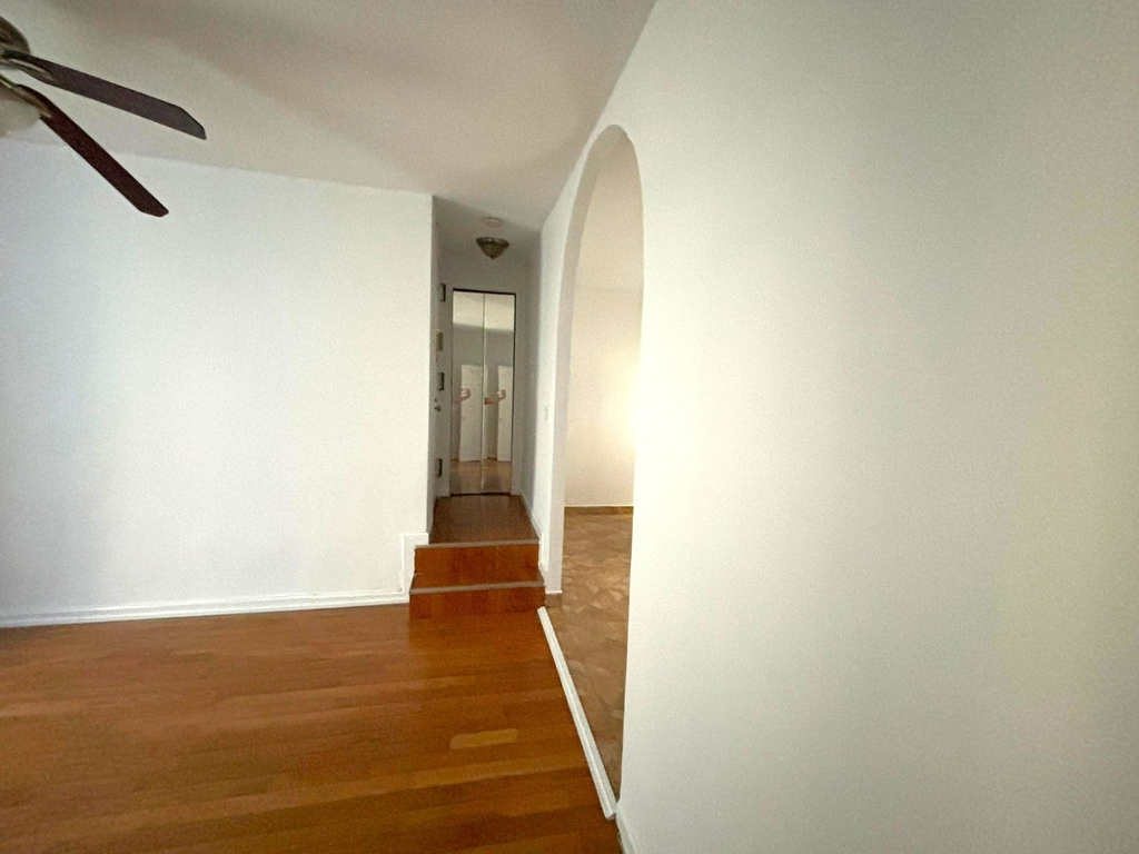 21-16 35th Street - Photo 3