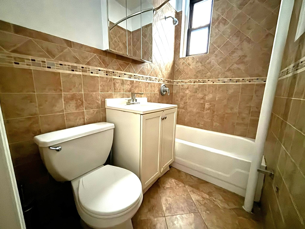 21-16 35th Street - Photo 8
