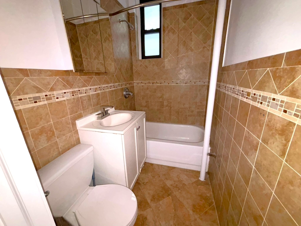 21-16 35th Street - Photo 9