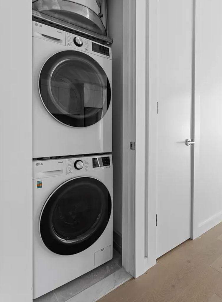 99 Fleet Place - Photo 1