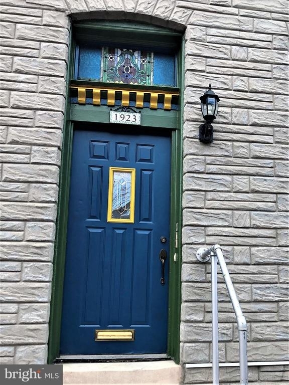 1923 E Pratt St - Photo 1