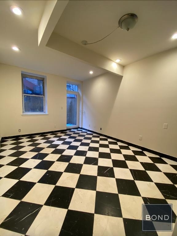 East 50th Street - Photo 1