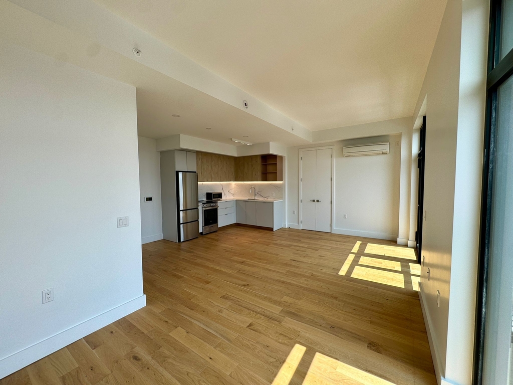 597 Grand Street - Photo 3