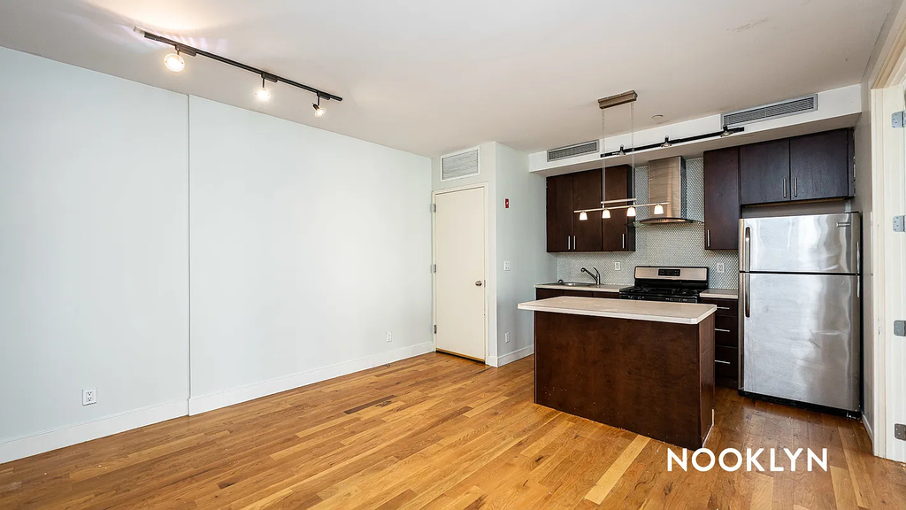 28 Fayette Street - Photo 2