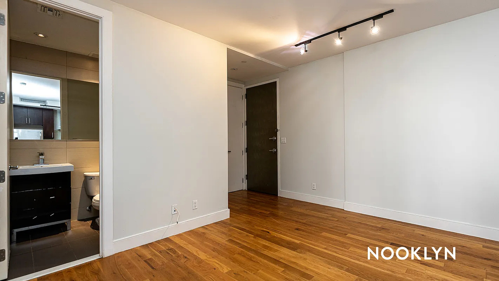 28 Fayette Street - Photo 6