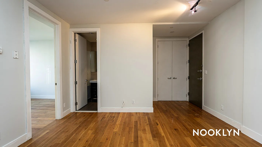 28 Fayette Street - Photo 4